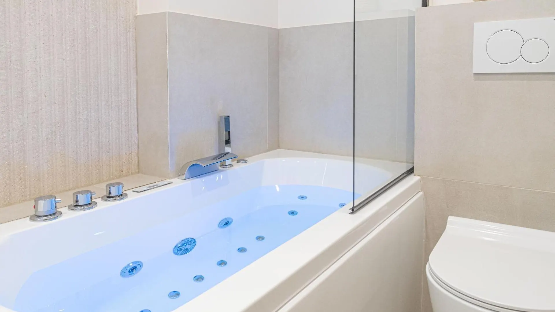 Lavie Maison Ac & Jacuzzi * Paris