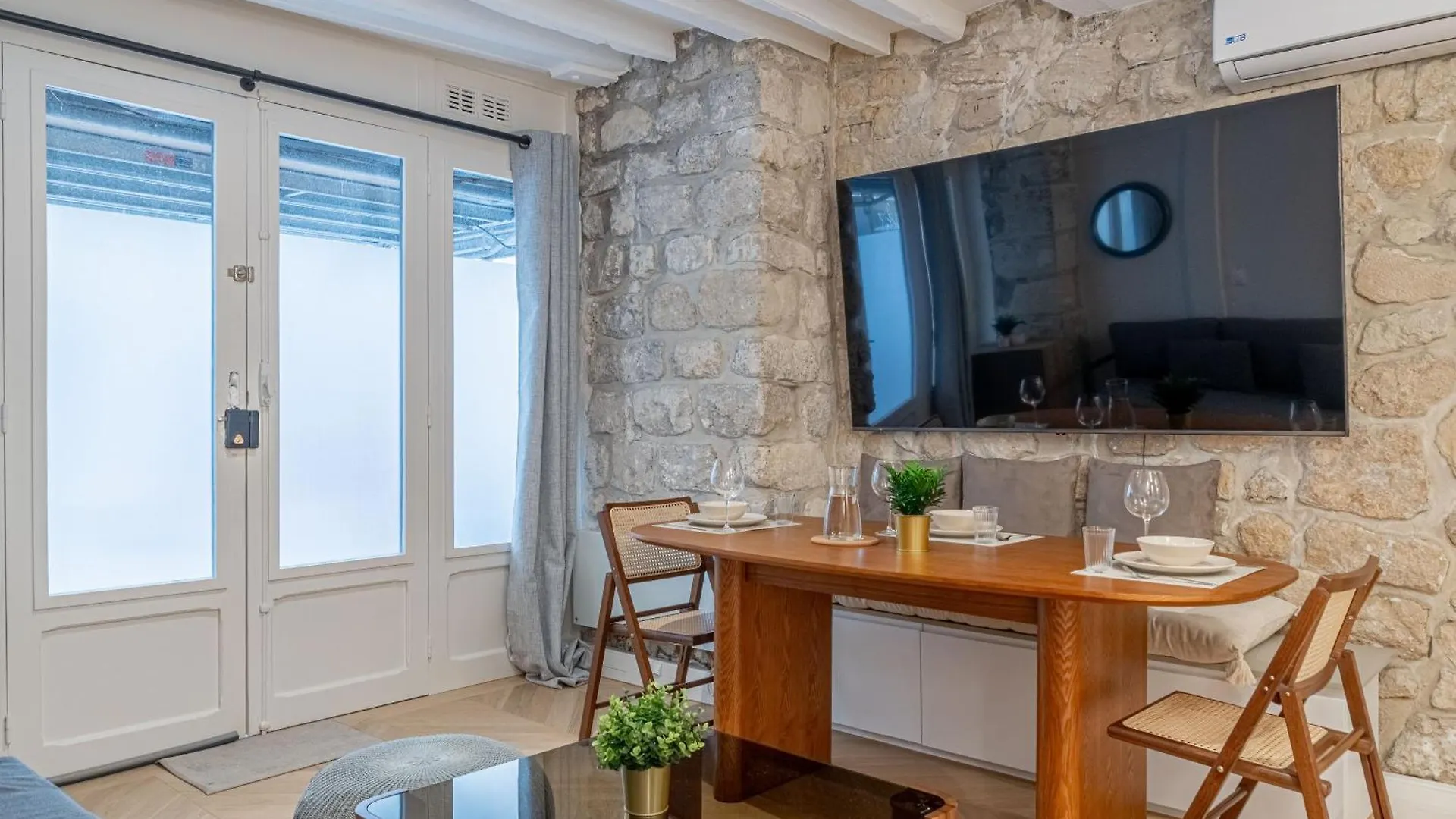 Apartment Lavie Maison Ac & Jacuzzi